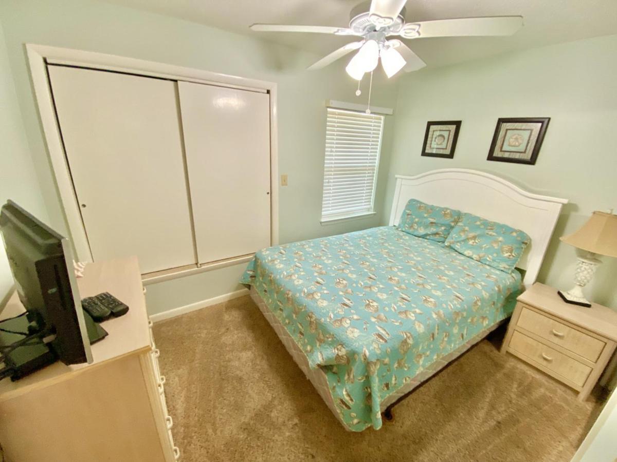 Holiday home Venture Out 400 N Marlin Dr Comes With Golf Cart